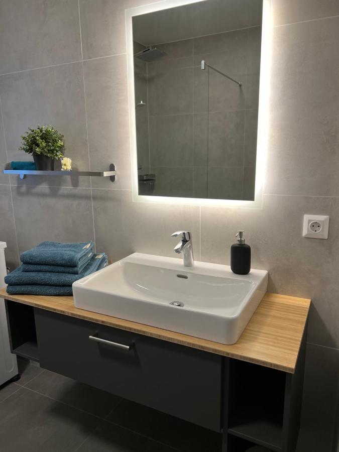 סאטנדורף Ferienwohnung Mit Seeblick - Ossiacher See Gerlitzen מראה חיצוני תמונה